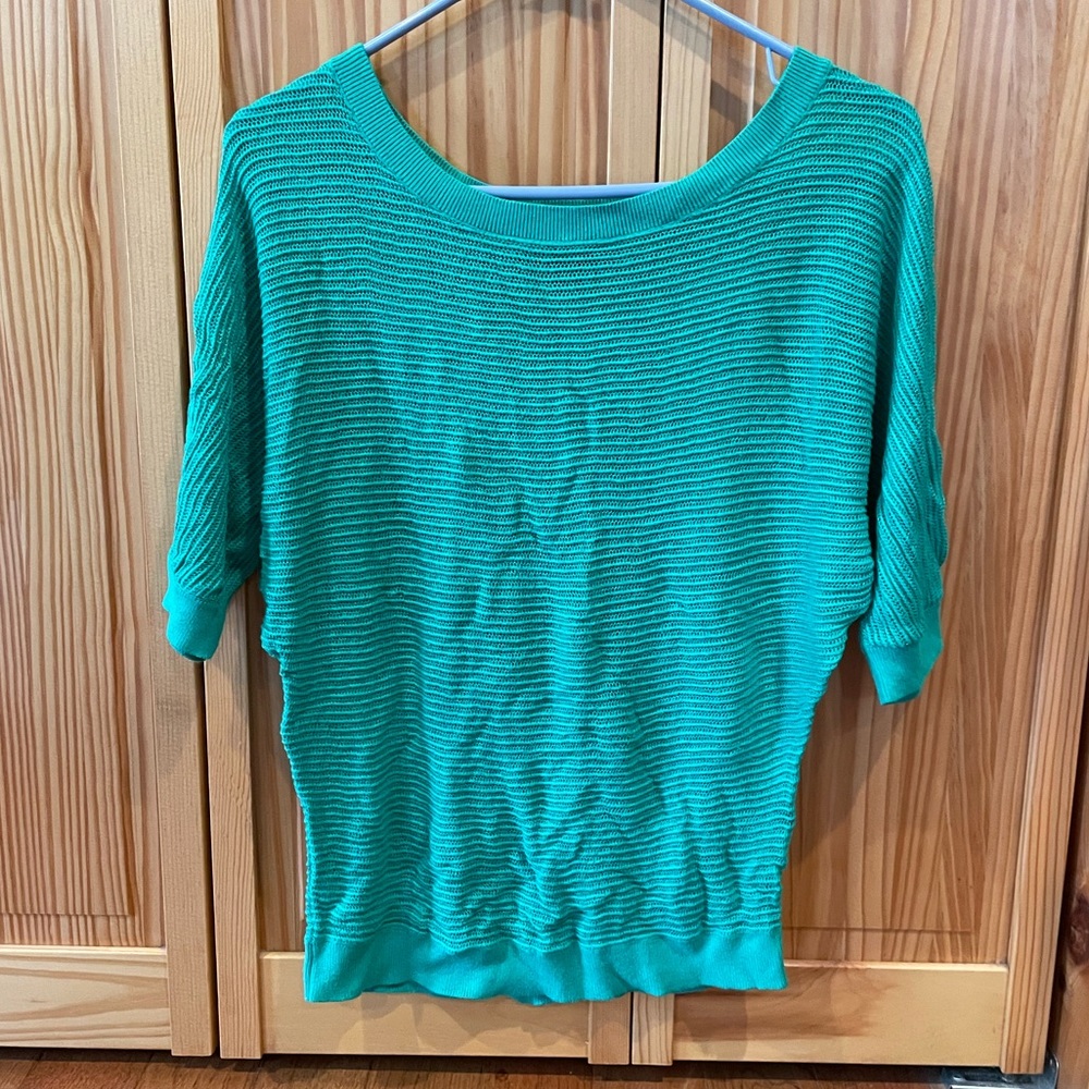 Express Dolman Sleeve Mesh Top, size M, grass green - Picture 3 of 11